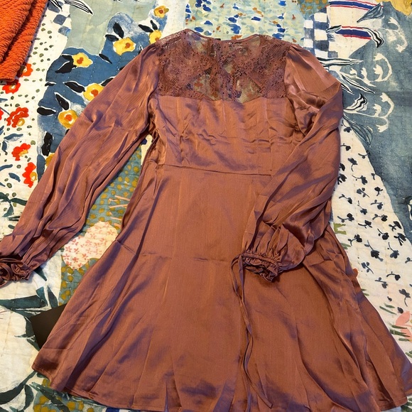 Lulu’s Consistent Beauty Mauve Pink Lace Cutout Long sleeve Mini Dress Size S - Picture 4 of 6